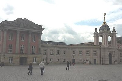 Exkursion zum Landtag Brandenburg Exkursion zum Landtag Brandenburg