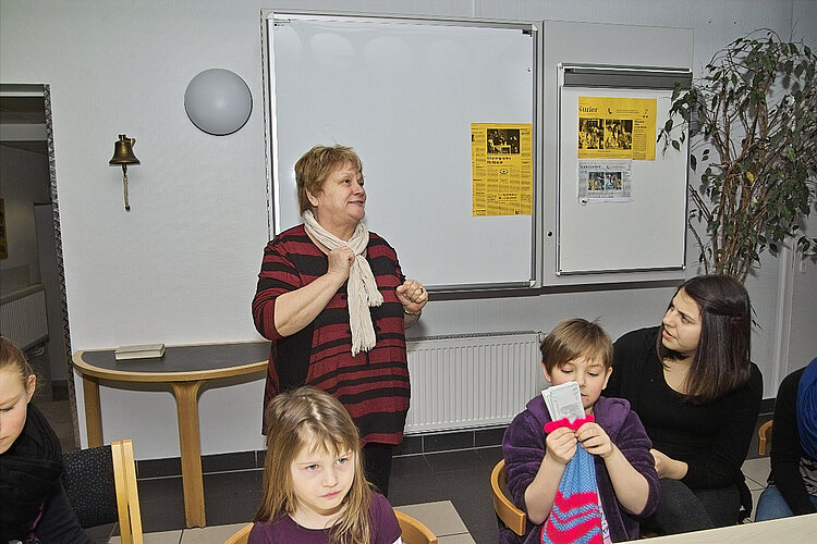 Spendenübergabe an „Clara Zetkin e. V.“ Spendenübergabe an „Clara Zetkin e. V.“