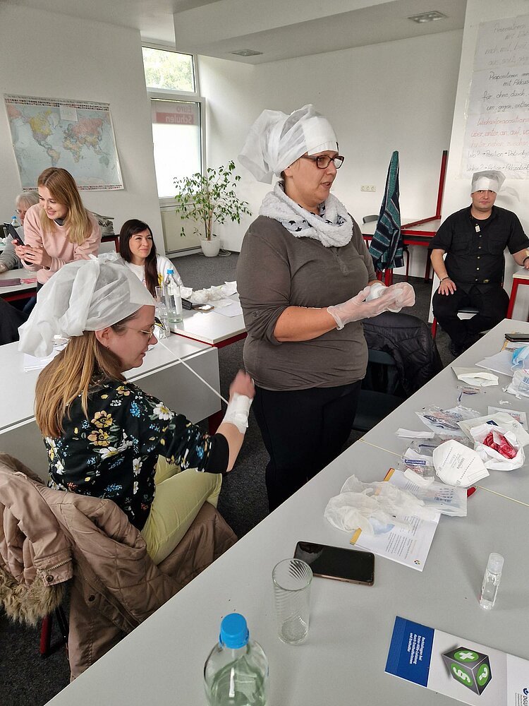Erste Hilfe Kurs für unsere Mitarbeitenden Erste Hilfe Kurs für unsere Mitarbeitenden