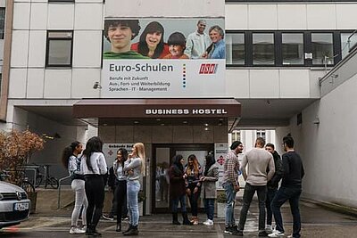 Tag der offenen Tür lockte zahlreiche Besucher Tag der offenen Tür lockte zahlreiche Besucher