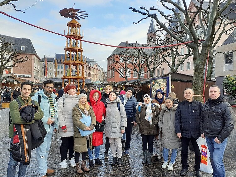 Besuch auf dem Weihnachtsmarkt Besuch auf dem Weihnachtsmarkt