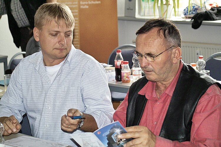 Erstes Treffen im Rahmen des Leonardo da Vinci-Partnerschaftsprojektes "Europe Job Bank" an den Euro-Schulen in Halle Erstes Treffen im Rahmen des Leonardo da Vinci-Partnerschaftsprojektes "Europe Job Bank" an den Euro-Schulen in Halle