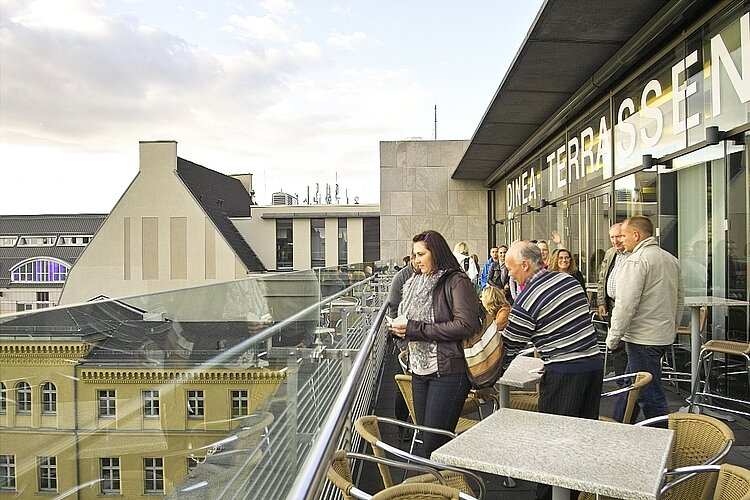 Erstes Treffen im Rahmen des Leonardo da Vinci-Partnerschaftsprojektes "Europe Job Bank" an den Euro-Schulen in Halle Erstes Treffen im Rahmen des Leonardo da Vinci-Partnerschaftsprojektes "Europe Job Bank" an den Euro-Schulen in Halle