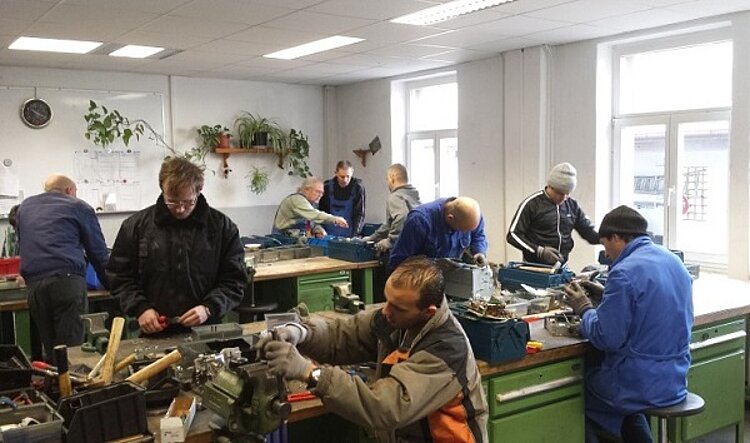 Neue Arbeitsgelegenheit für Asylbewerber Neue Arbeitsgelegenheit für Asylbewerber