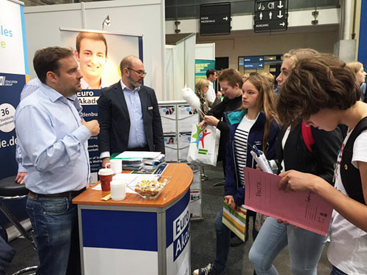 Zahlreiche Interessenten bei der job4you Zahlreiche Interessenten bei der job4you