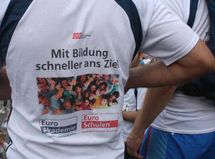 Erfolgreich ans Ziel beim RUN Unternehmenslauf Erfolgreich ans Ziel beim RUN Unternehmenslauf