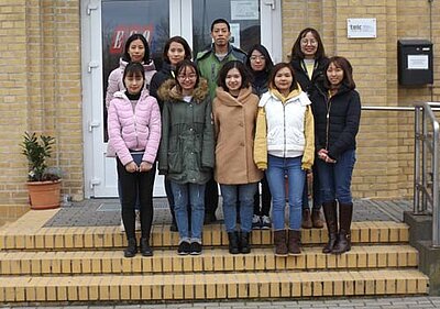 Zwischenbilanz und Neubeginn für unsere Schüler im Vietnamprojekt Zwischenbilanz und Neubeginn für unsere Schüler im Vietnamprojekt-1