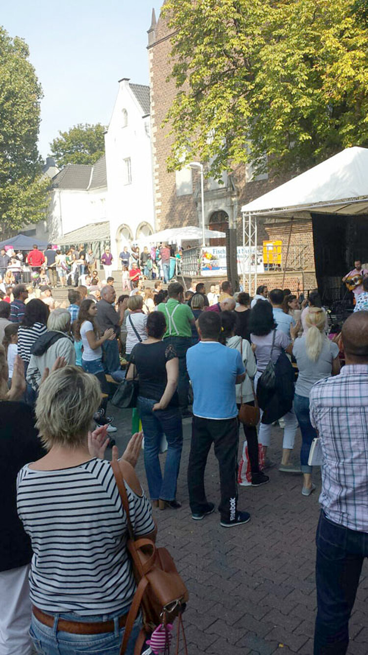 Euro-Schulen beim Fest der Kulturen Euro-Schulen beim Fest der Kulturen