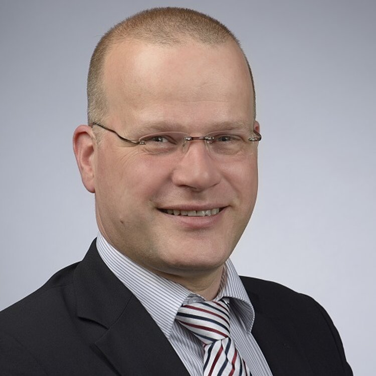 Drei Fragen an ... Drei Fragen an ...