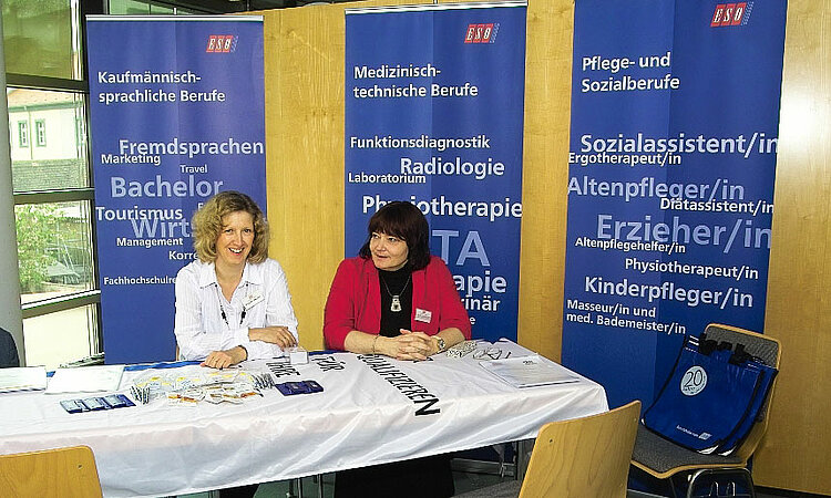 "Perspektive 2013" - reges Interesse am Bildungsangebot der Euro-Schulen "Perspektive 2013" - reges Interesse am Bildungsangebot der Euro-Schulen