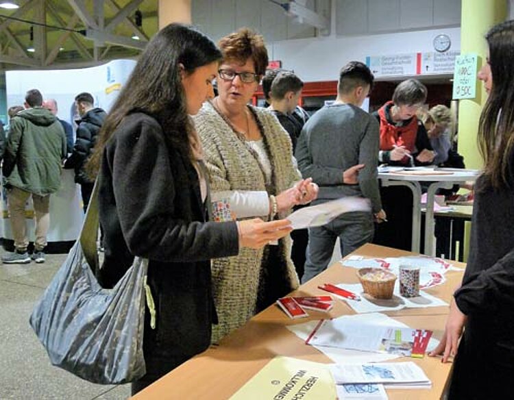 WAM – Die Euro-Schulen auf der Wörrstädter Ausbildungsmesse WAM – Die Euro-Schulen auf der Wörrstädter Ausbildungsmesse