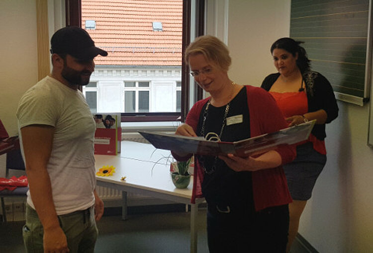 Projekt "Arbeitsmarktmentoren für Geflüchtete" neu gestartet
