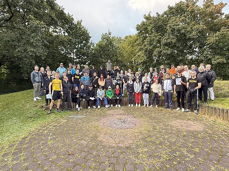 Gruppenbild der Auszubildenden der Euro-Schulen Hoyerswerda.