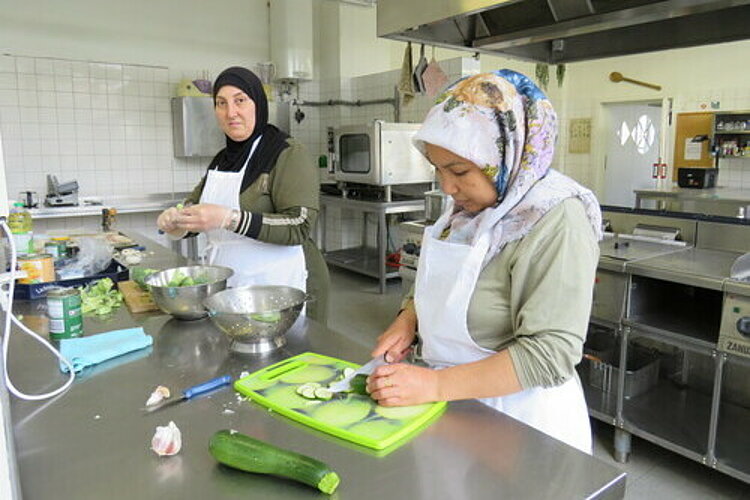 Integration durch Alphabetisierung und gemeinsames Erleben Integration durch Alphabetisierung und gemeinsames Erleben