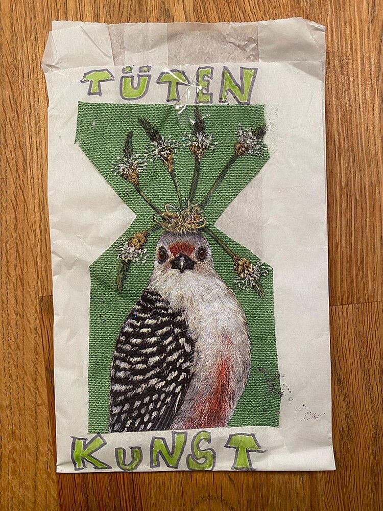 Kreative Spendenaktion: „Tüten-Kunst“ für den guten Zweck Kreative Spendenaktion: „Tüten-Kunst“ für den guten Zweck