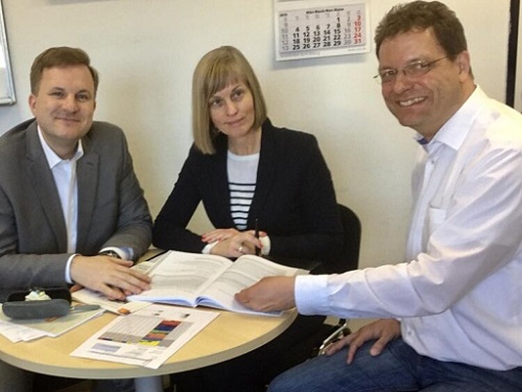 MdL Steeven Bretz informiert sich in den Euro-Schulen Potsdam MdL Steeven Bretz informiert sich in den Euro-Schulen Potsdam