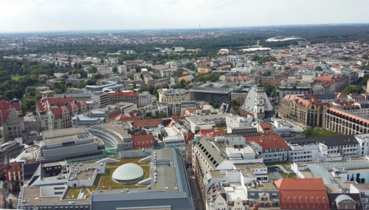 Wie finde ich mich nach der Ausbildung in einer Großstadt zurecht? Wie finde ich mich nach der Ausbildung in einer Großstadt zurecht?