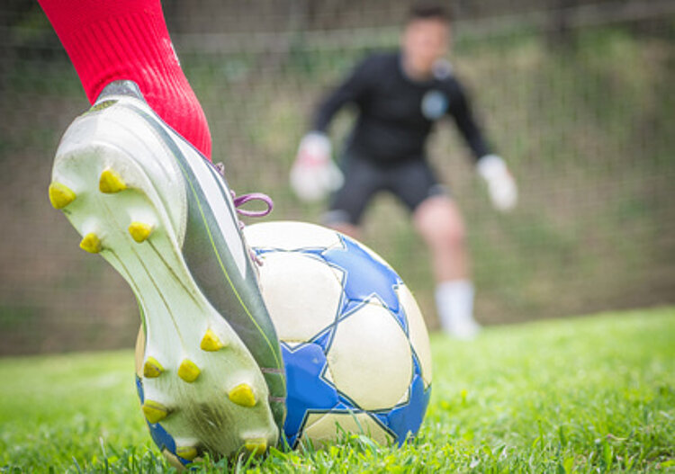Fußballmeister und Ausbildungsabschluss: Erfolgreiche Sportkooperationen Fußballmeister und Ausbildungsabschluss: Erfolgreiche Sportkooperationen