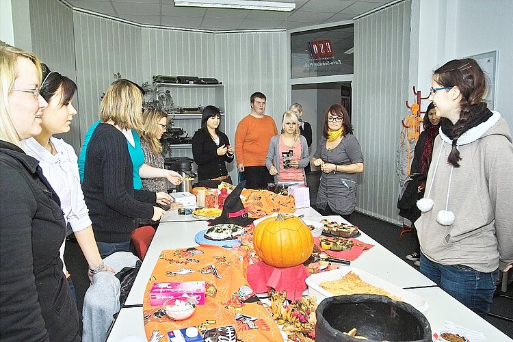 Halloween-Basar für einen guten Zweck Halloween-Basar für einen guten Zweck