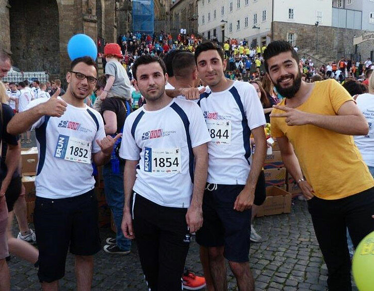 Erfolgreich ans Ziel beim RUN Unternehmenslauf Erfolgreich ans Ziel beim RUN Unternehmenslauf
