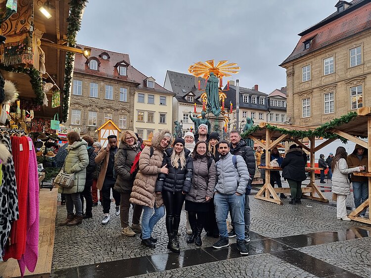 Besuch auf dem Weihnachtsmarkt Besuch auf dem Weihnachtsmarkt