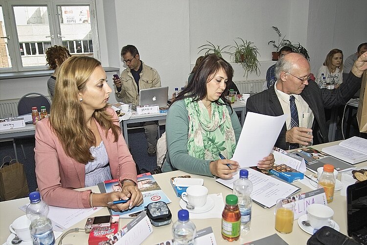 Erstes Treffen im Rahmen des Leonardo da Vinci-Partnerschaftsprojektes "Europe Job Bank" an den Euro-Schulen in Halle Erstes Treffen im Rahmen des Leonardo da Vinci-Partnerschaftsprojektes "Europe Job Bank" an den Euro-Schulen in Halle