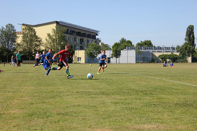 6. ESO-Masters-Fußballturnier der Grundschulen 6. ESO-Masters-Fußballturnier der Grundschulen