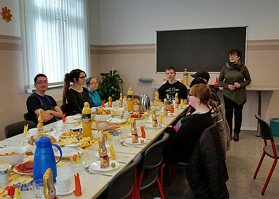 Teilnehmer des Projektes STABIL veranstalteten Ostermarkt und Osterbrunch Teilnehmer des Projektes STABIL veranstalteten Ostermarkt und Osterbrunch-1