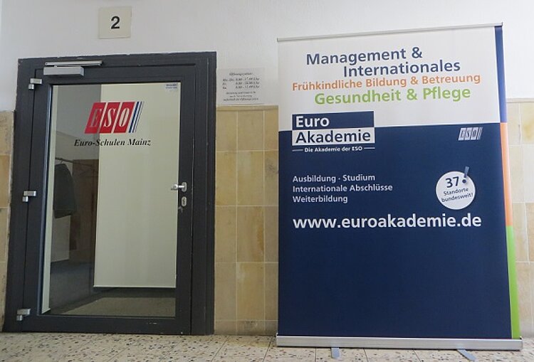 Tag der offenen Tür lockte zahlreiche Besucher Tag der offenen Tür lockte zahlreiche Besucher