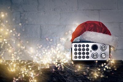 Besinnliche Weihnachtsgrüße aus dem Radio Besinnliche Weihnachtsgrüße aus dem Radio