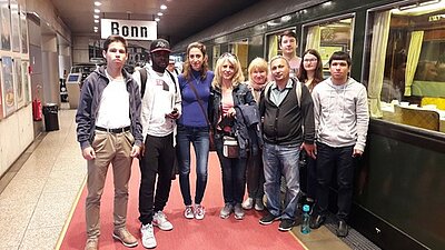 Exkursion mit dem Integrationskurs IK 900133-NW-99-2019 ins „Haus der Geschichte“ Exkursion mit dem Integrationskurs IK 900133-NW-99-2019 ins „Haus der Geschichte“