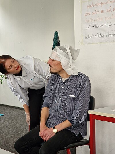 Erste Hilfe Kurs für unsere Mitarbeitenden Erste Hilfe Kurs für unsere Mitarbeitenden