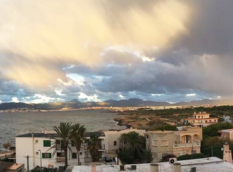 Kurztrip nach Mallorca – eine Weihnachtsfeier der „anderen Art“