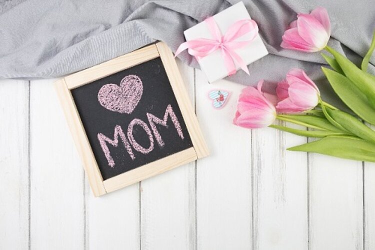 Grüße zum Mutter- und Vatertag Grüße zum Mutter- und Vatertag