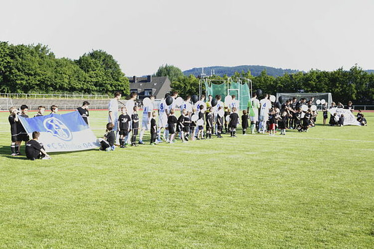 Euro-Schulen Märkischer Kreis neuer Sponsor beim Fußball-Club Borussia Dröschede Iserlohn Euro-Schulen Märkischer Kreis neuer Sponsor beim Fußball-Club Borussia Dröschede Iserlohn