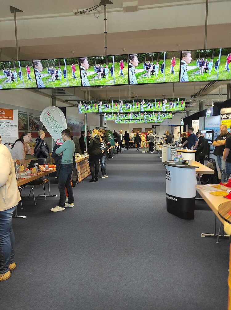 Bildungs- und Ausbildungsmesse der Euro-Schulen und Euro Akademie Hohenstein-Ernstthal Bildungs- und Ausbildungsmesse der Euro-Schulen und Euro Akademie Hohenstein-Ernstthal