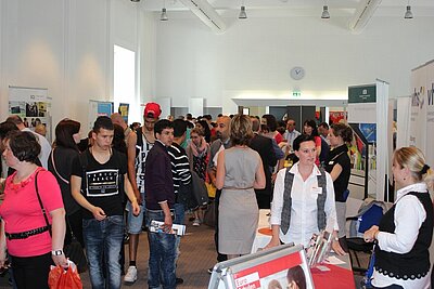 Erneuern, ergänzen, geistig auffrischen 