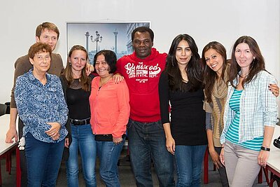 Erfolgreich den Integrationskurs abgeschlossen Erfolgreich den Integrationskurs abgeschlossen