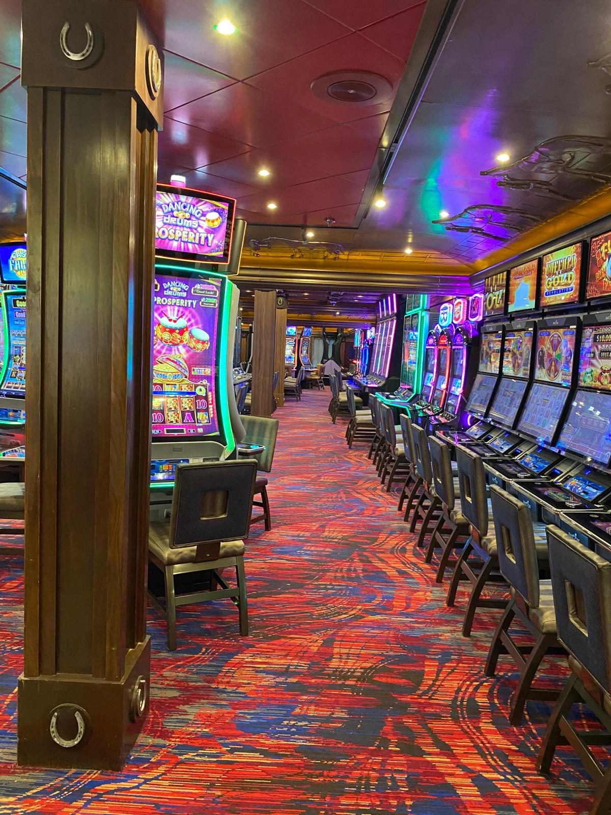Touristisches Wissen erfahren bei der Schiffsbesichtigung der Carnival Pride Touristisches Wissen erfahren bei der Schiffsbesichtigung der Carnival Pride-6