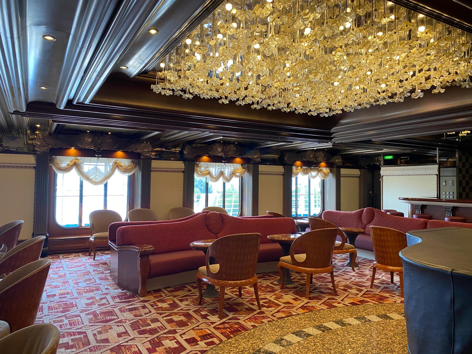 Touristisches Wissen erfahren bei der Schiffsbesichtigung der Carnival Pride Touristisches Wissen erfahren bei der Schiffsbesichtigung der Carnival Pride-7