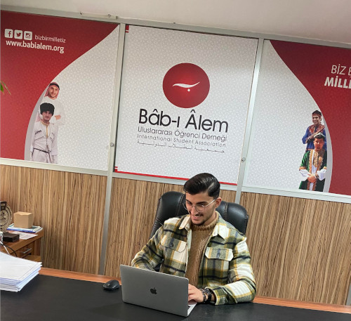 Ehemaliger Azubi der Euro-Schulen Berlin macht Praktikum in Istanbul Ehemaliger Azubi der Euro-Schulen Berlin macht Praktikum in Istanbul-1