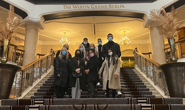 Unsere neuen Tourismuskaufleute stellen sich vor Unsere neuen Tourismuskaufleute stellen sich vor-2