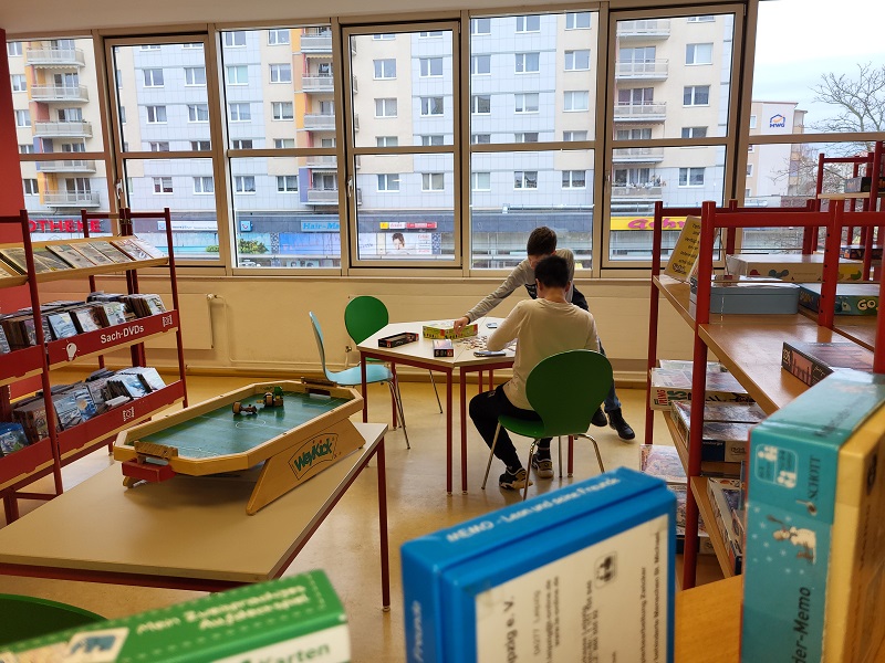 Deutsche Sprache lernen in der Bibliothek-1