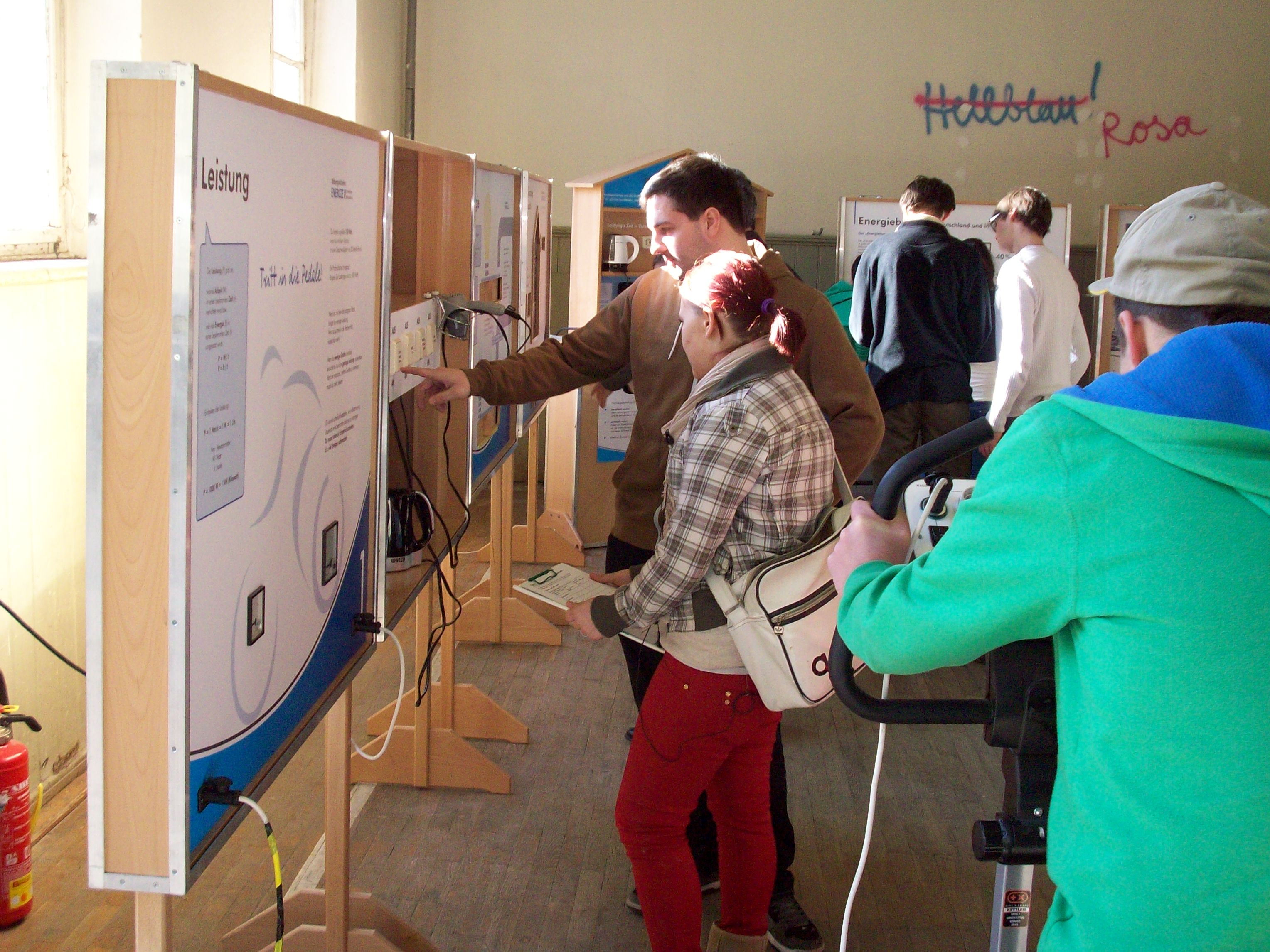 Projektschüler besuchen Energie-Erlebnispfad Projektschüler besuchen Energie-Erlebnispfad-2
