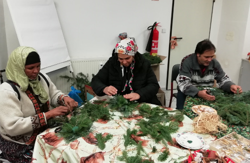 Adventswerkstatt im Sprach- und Integrationszentrum in Bitterfeld Adventswerkstatt im Sprach- und Integrationszentrum in Bitterfeld-2