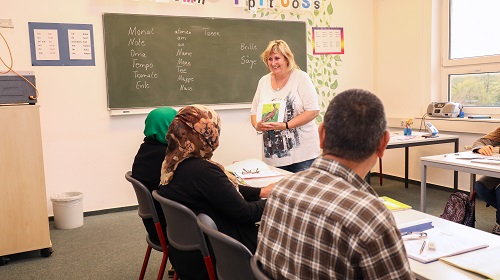 Erfolgreicher Abschluss unseres Integrationssprachkurses Erfolgreicher Abschluss unseres Integrationssprachkurses-3