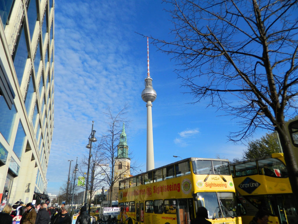 Exkursion der angehenden Altenpflegehelfer nach Berlin Exkursion der angehenden Altenpflegehelfer nach Berlin-4