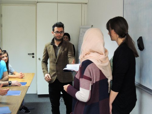 Abschied: Die ersten KompAS-Absolventen verlassen die Euro-Schulen Düsseldorf Abschied: Die ersten KompAS-Absolventen verlassen die Euro-Schulen Düsseldorf-7