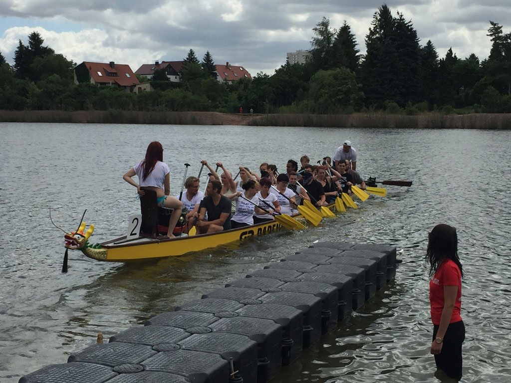 Unglaublicher Sieg beim Drachenbootrennen! Unglaublicher Sieg beim Drachenbootrennen!-6