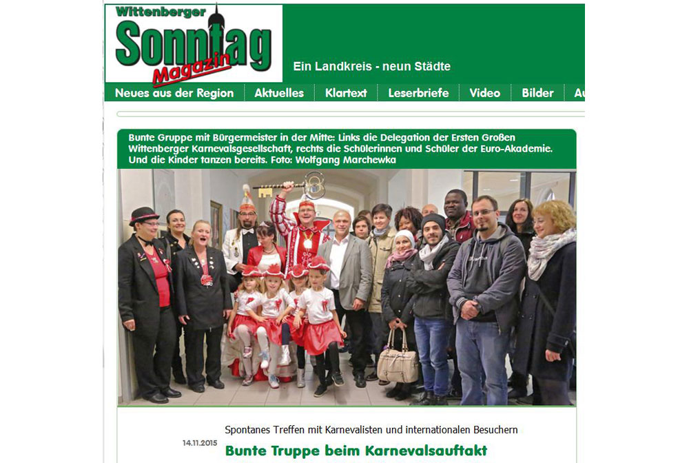 Deutschkursteilnehmer beim Karnevalsauftakt Deutschkursteilnehmer beim Karnevalsauftakt-1